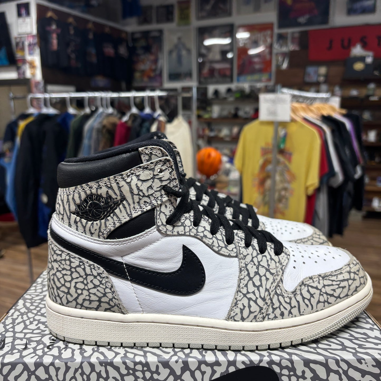Jordan 1 'White Cement' Size 7