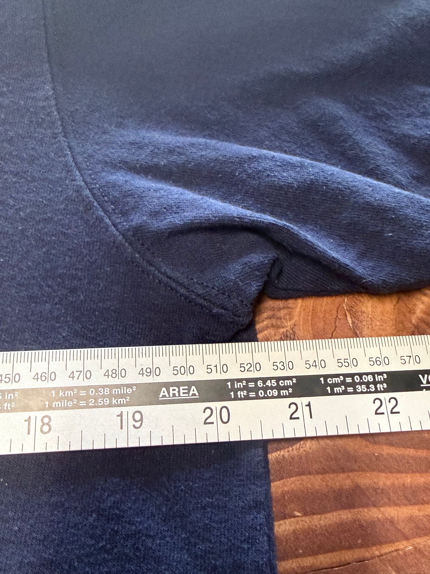 Champion Classic Logo Navy Blue Graphic Tee Size Large