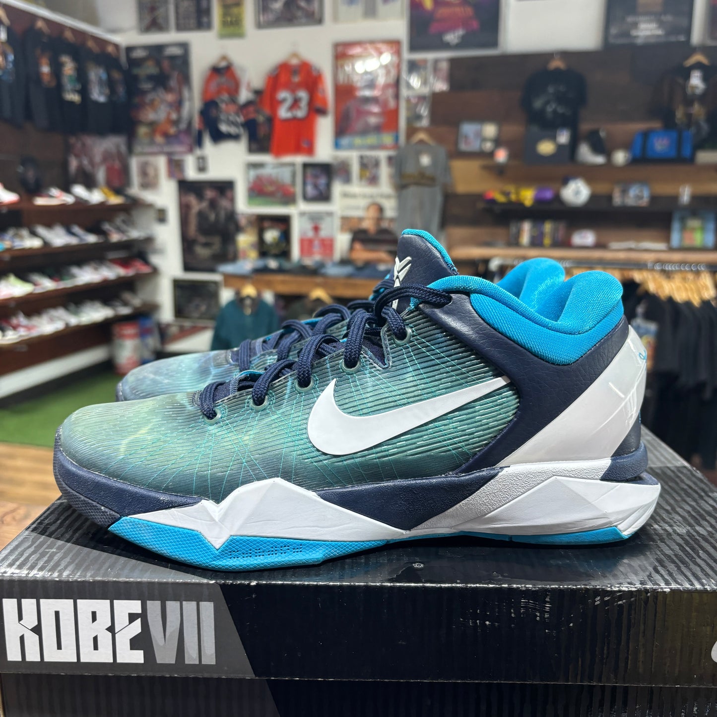 Nike Kobe 7 'Shark' Size 8