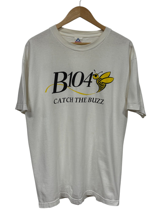 Vintage 00's B104 Catch the Buzz Graphic Tee Size XL