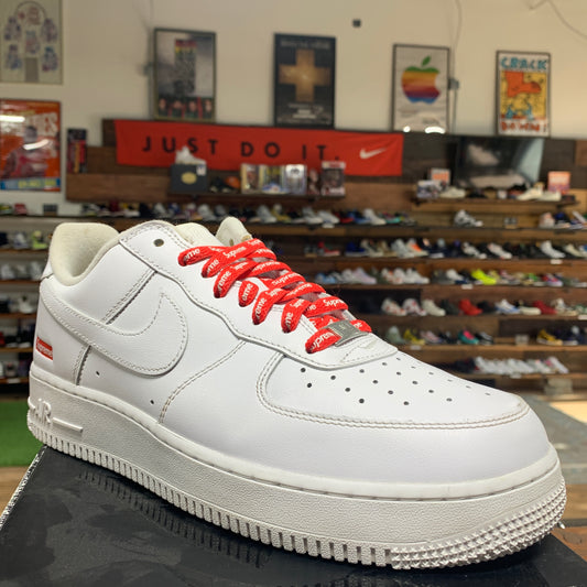 Nike AF1 Low 'Supreme Triple White' Size 8.5