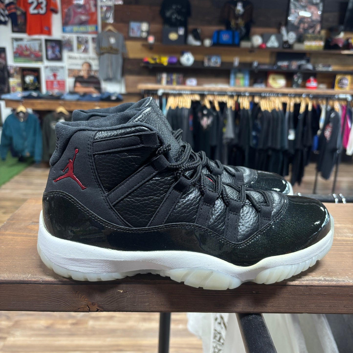 Jordan 11 '72-10' Size 10