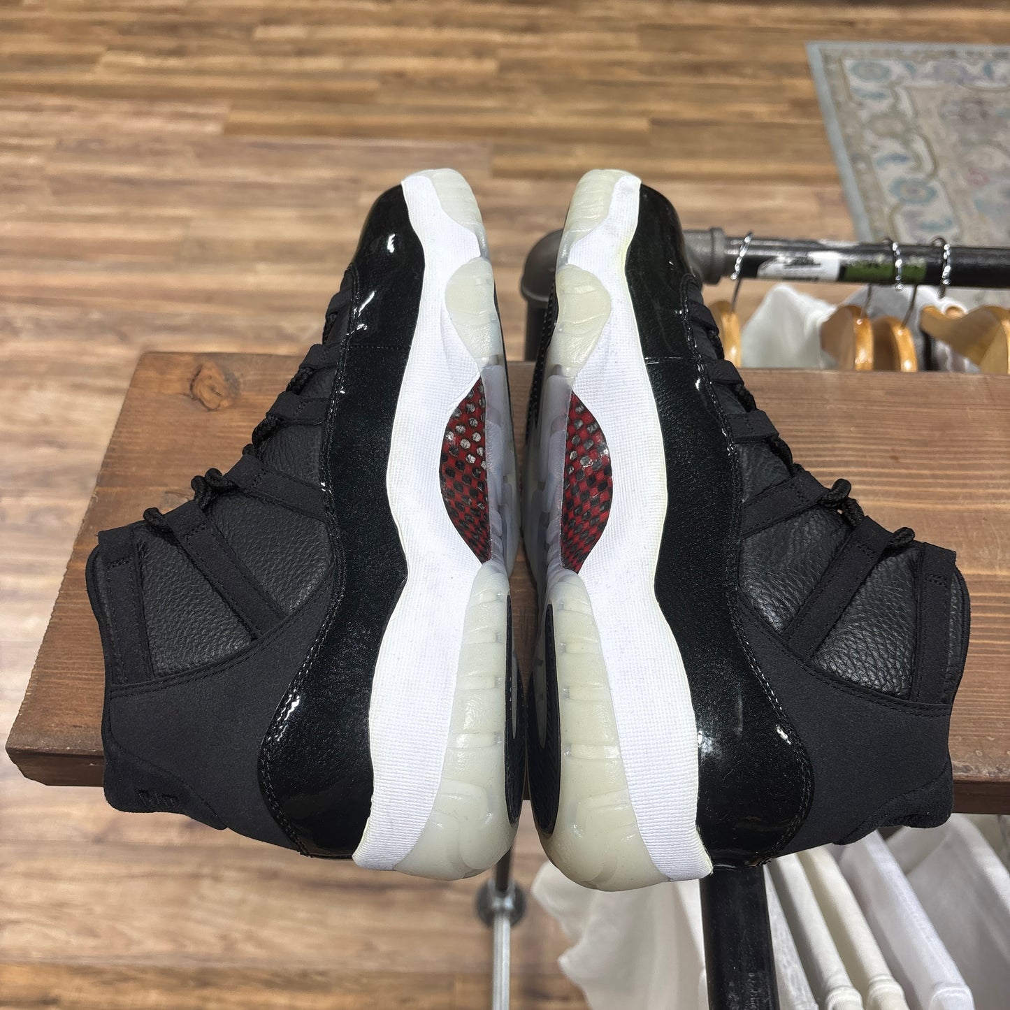 Jordan 11 '72-10' Size 10