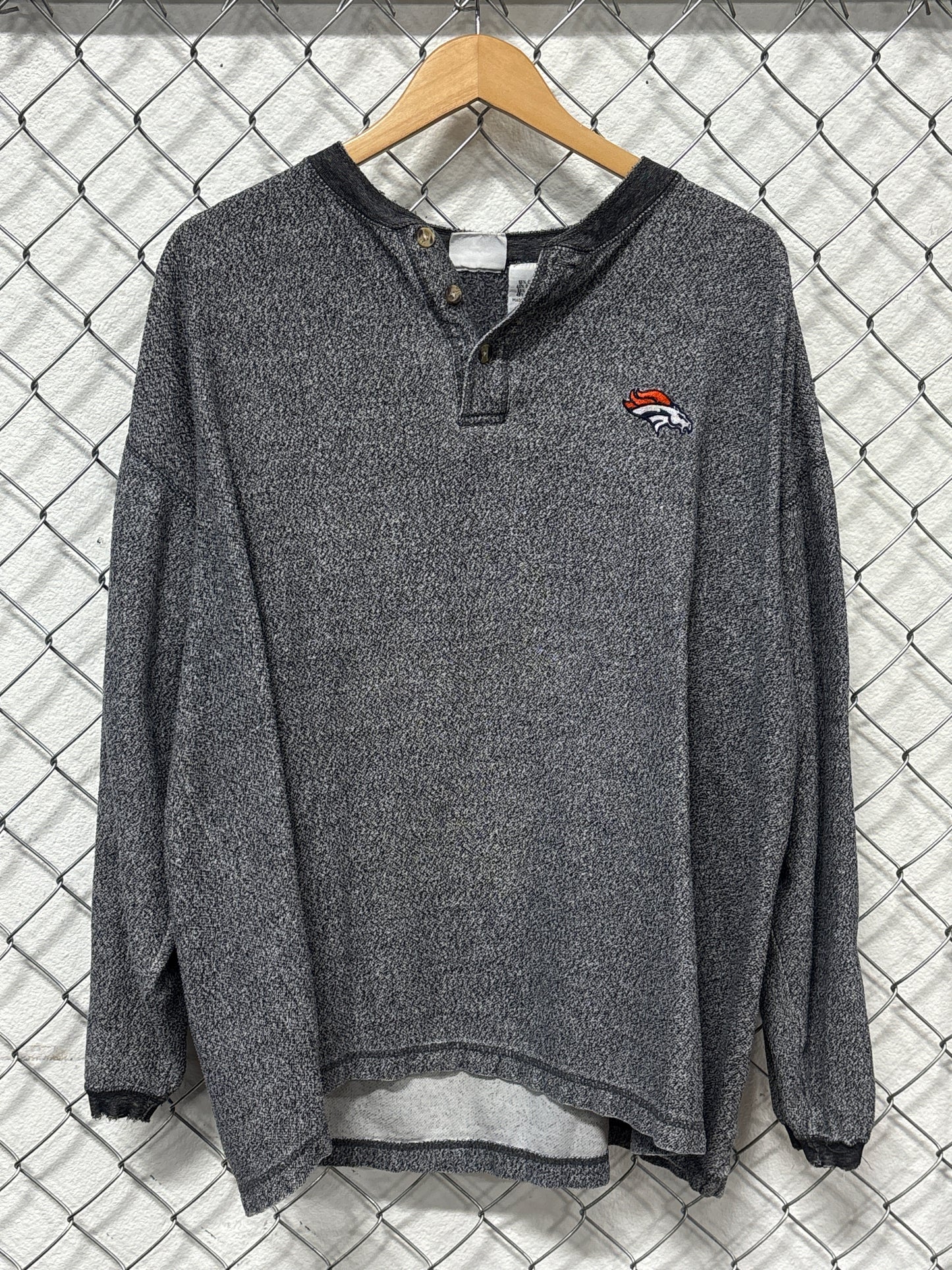 Vintage Denver Broncos Logo Henley Sweater Size XL