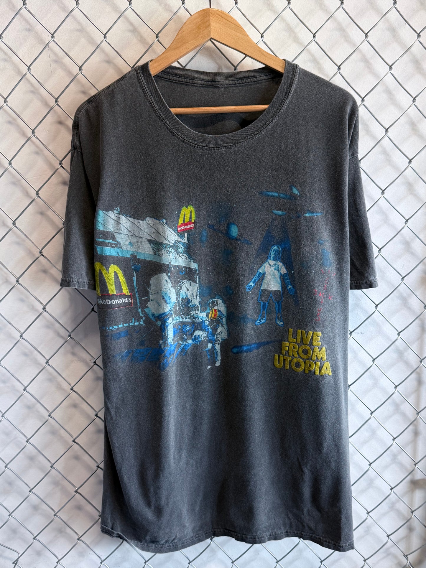 Travis Scott Live from Utopia Graphic Tee Size XL