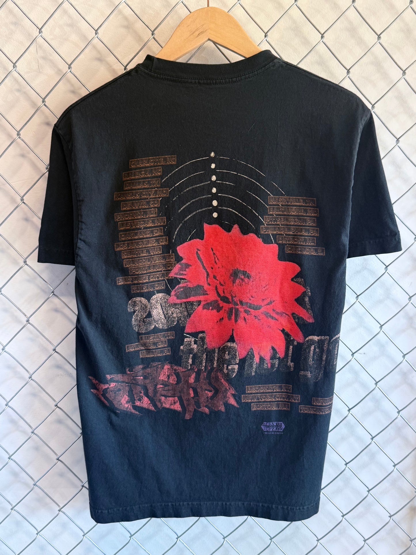 Travis Scott Utopia Graphic Tee Size Medium