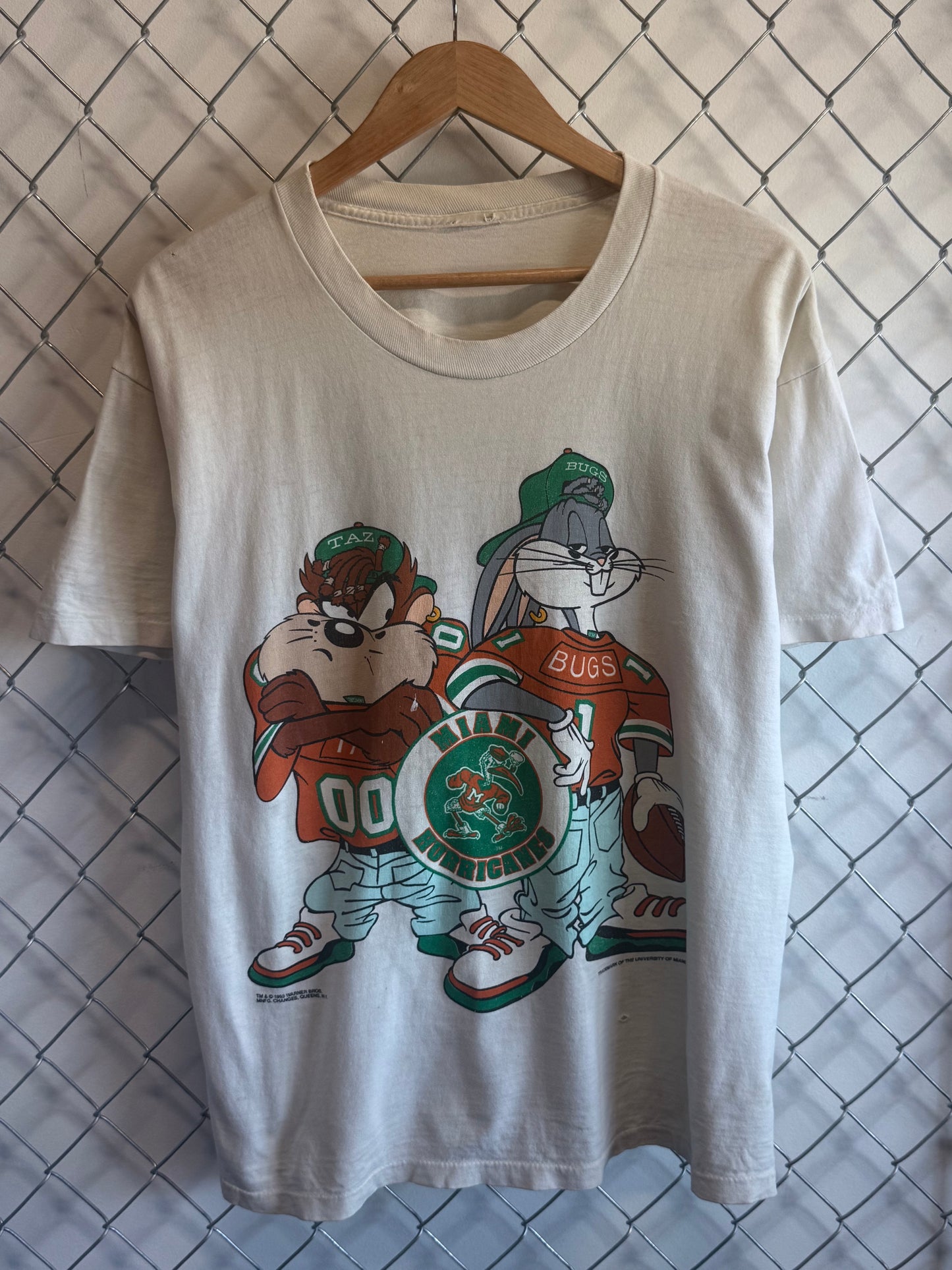 Vintage 90's Miami Hurricanes Looney Tunes Hip Hop Tee Size XL