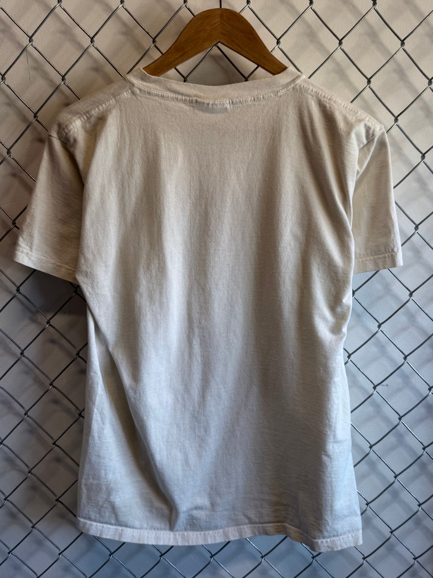 Vintage 90's Snoopy Charlie Brown Cartoon Seasons Graphic Tee Size Medium