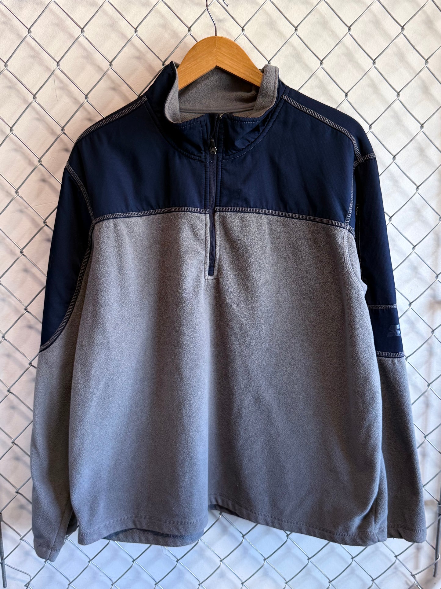 Starter Quarter Zip Fleece Sweater Size XL