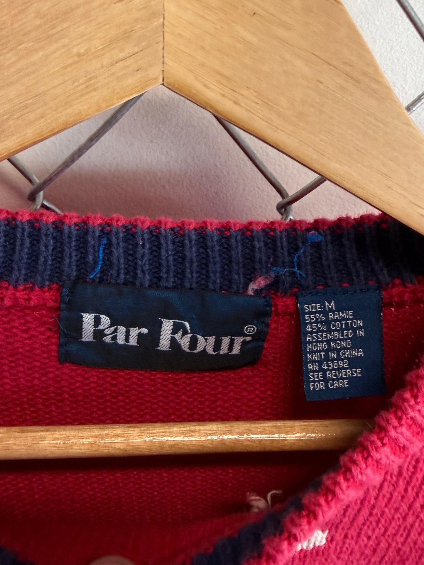 Vintage Par Four Golf Big Print Red Crewneck Sweater Size Medium