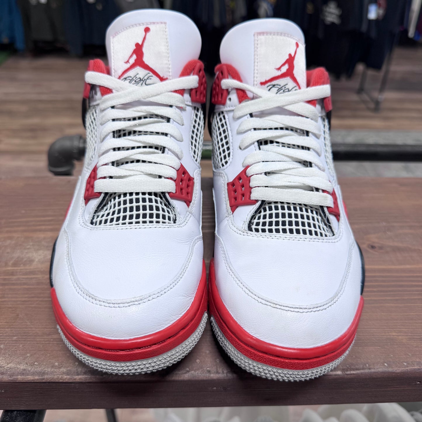 Jordan 4 'Fire Red' Size 9.5