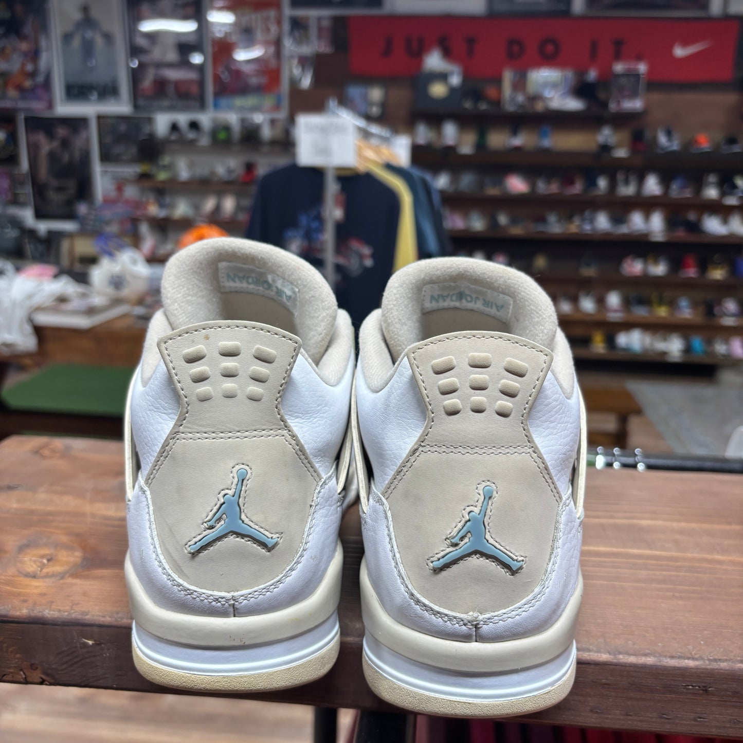 Jordan 4 'Linen' Size 9.5Y