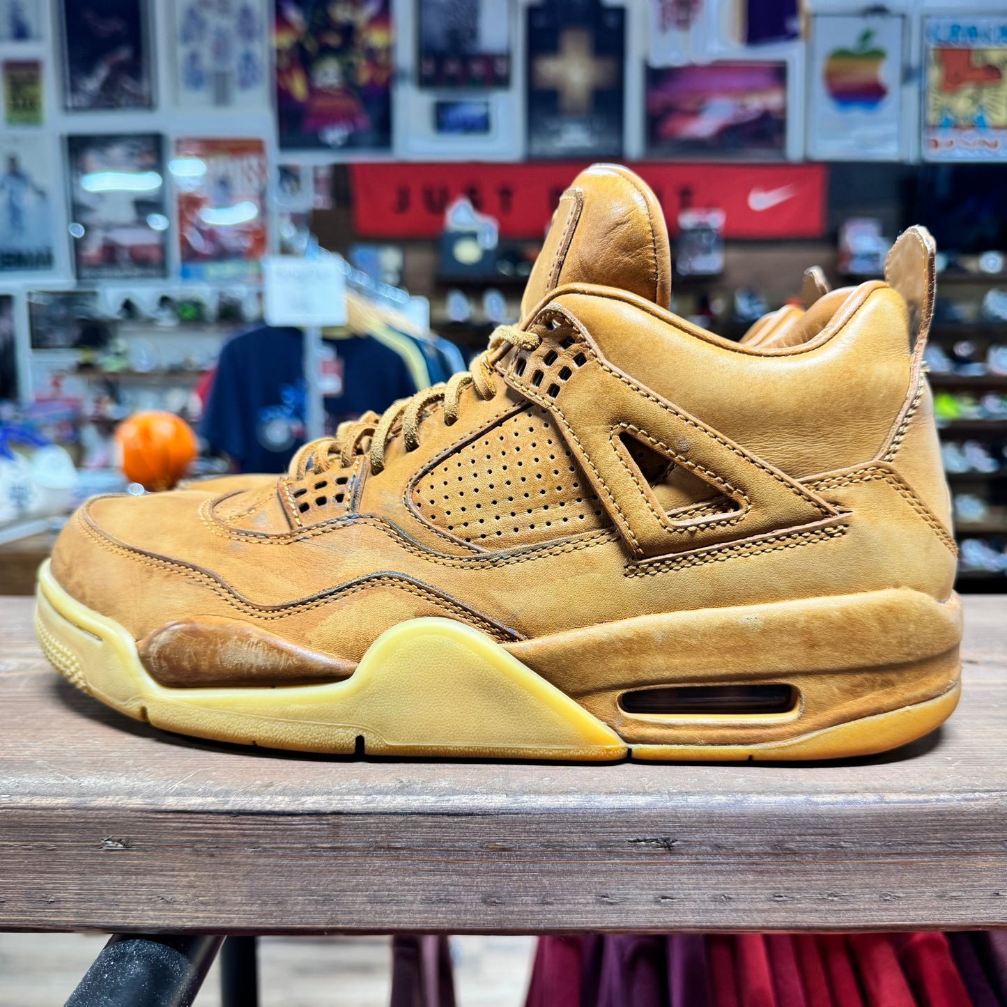 Jordan 4 'Premium Wheat Ginger' Size 9