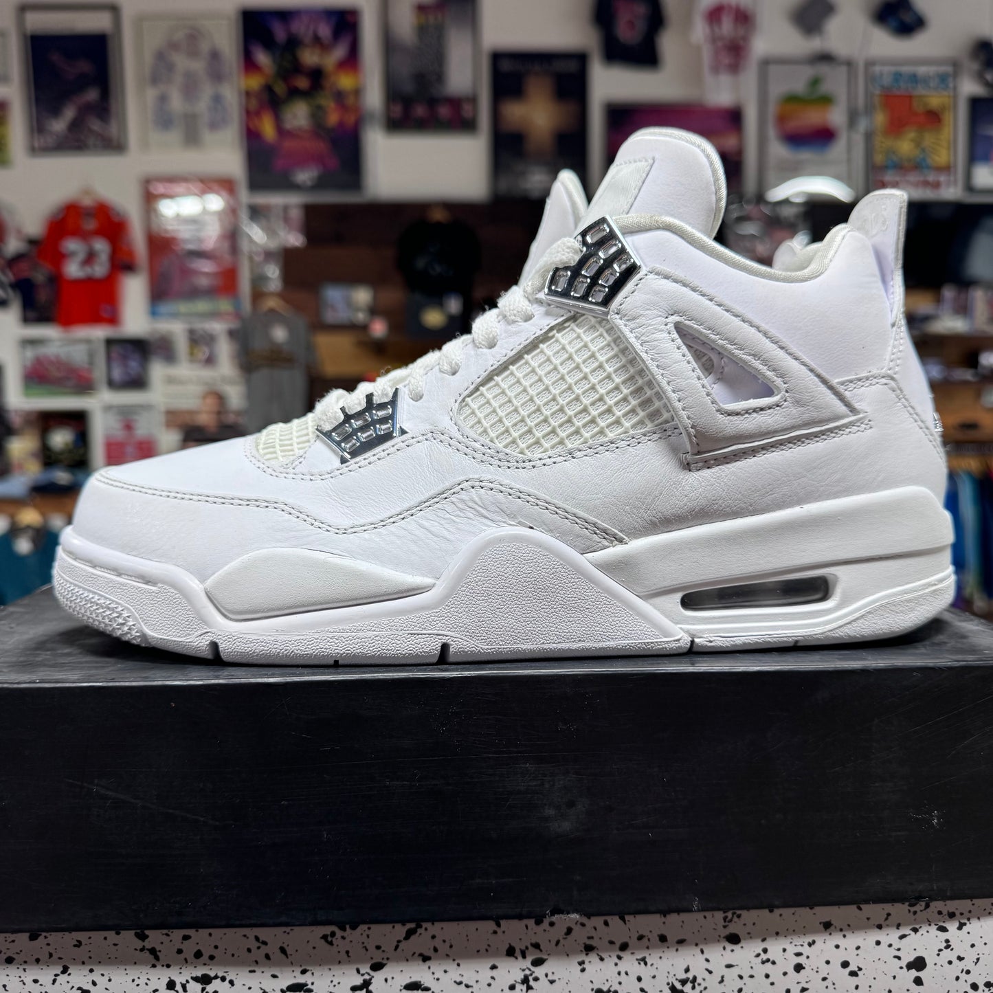 Jordan 4 'Pure Money' Size 9