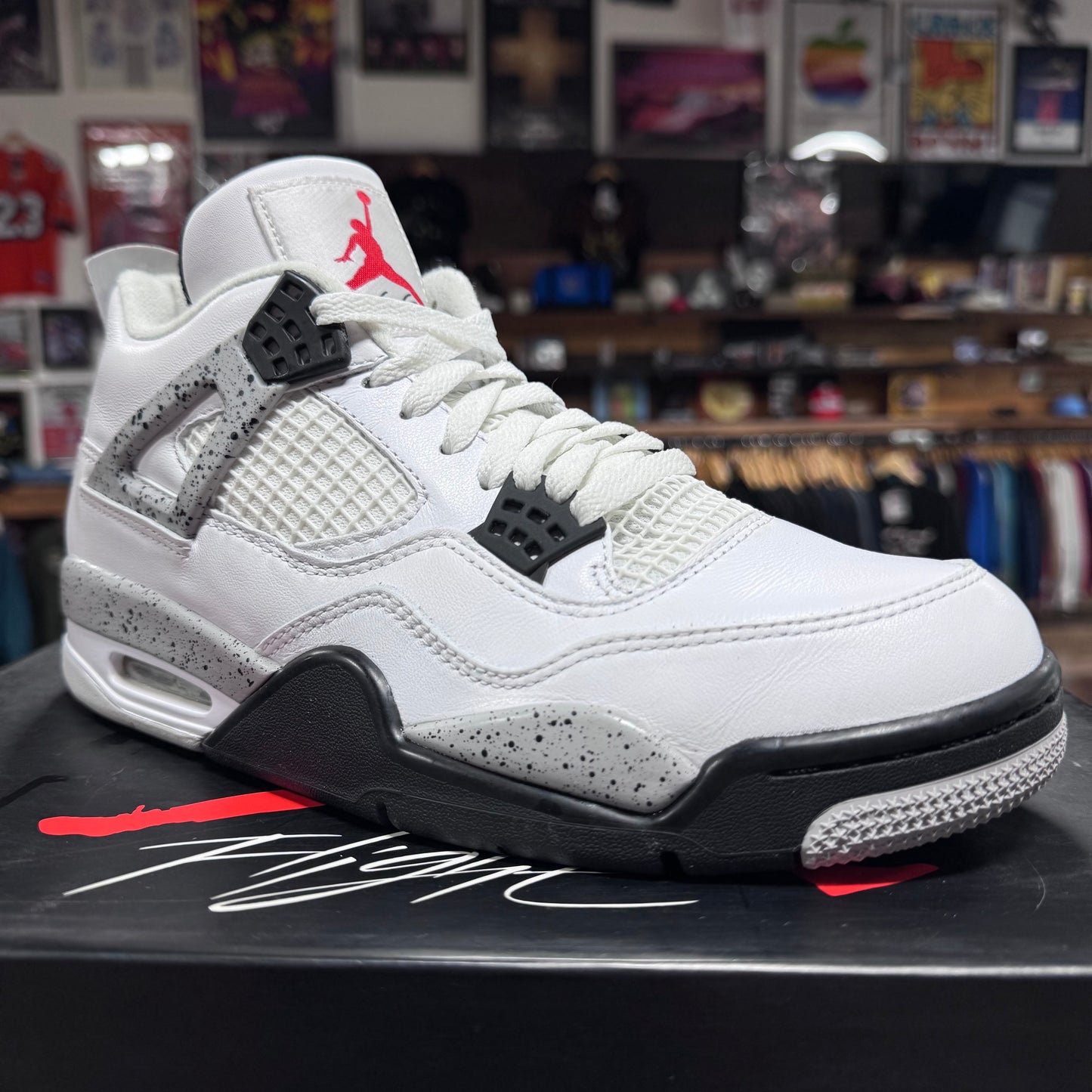 Jordan 4 'White Cement (2016)' Size 9