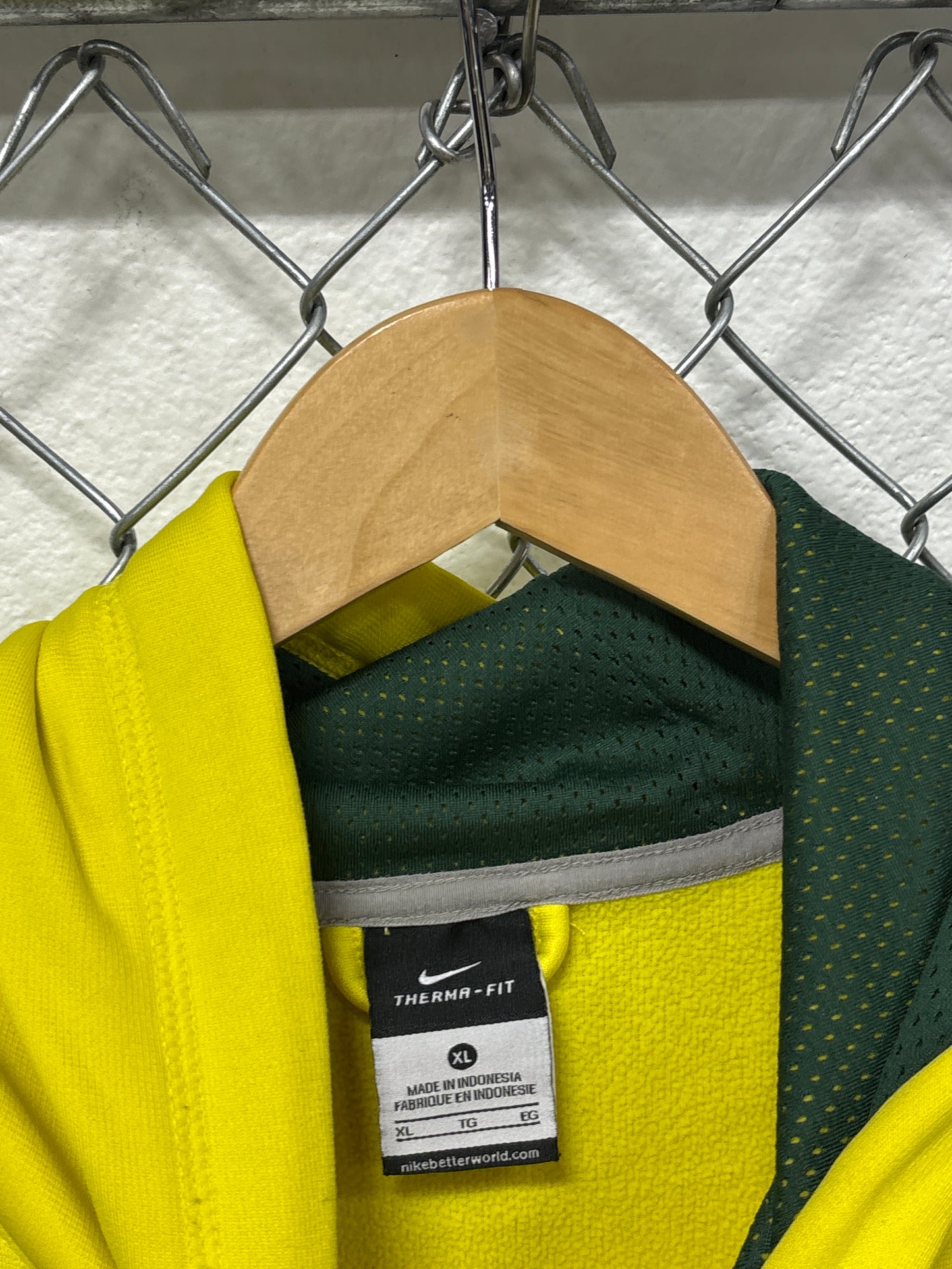 Nike Oregon Ducks Therma Fit Center Swoosh Hoodie Size XL