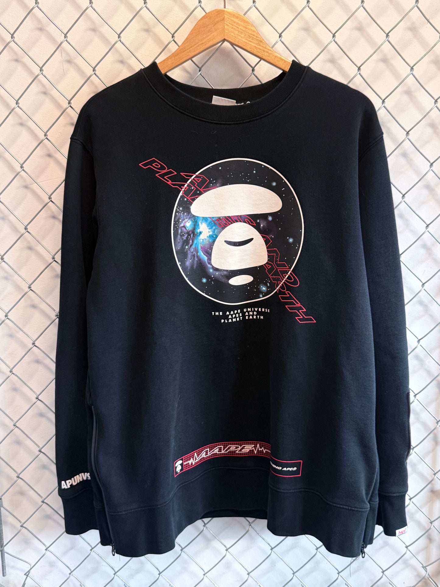 Bathing Ape Aape Universe and Planet Earth Sweater Size XL