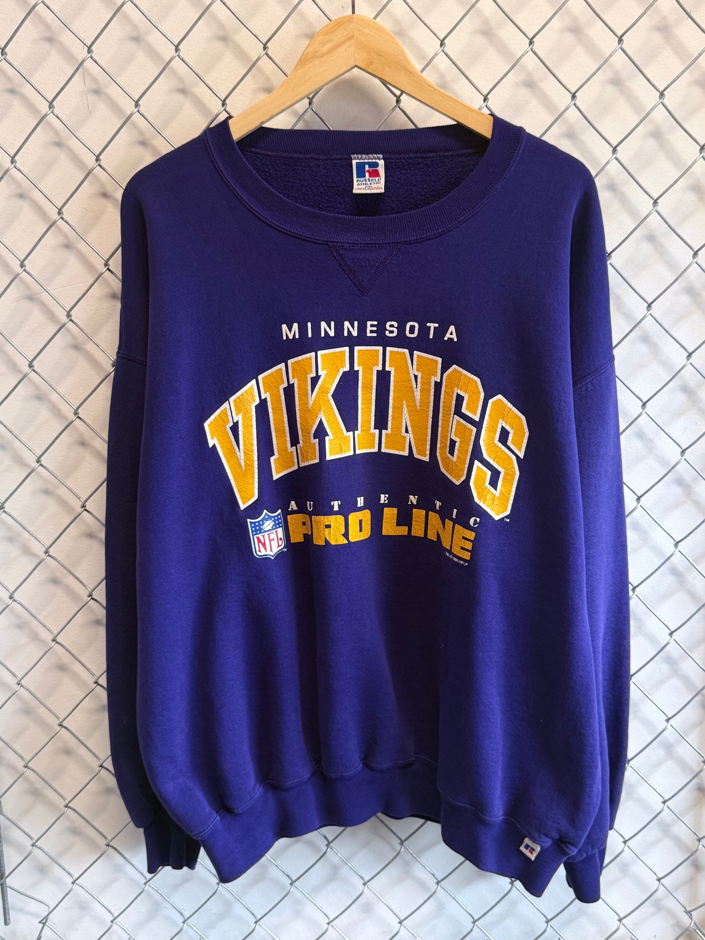 Vintage 90's Russell Athletics Vikings Pro Line Crewneck Sweater Size XXL