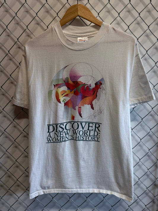Vintage 90's Discover New World Women's History Graphic Tee Size Large