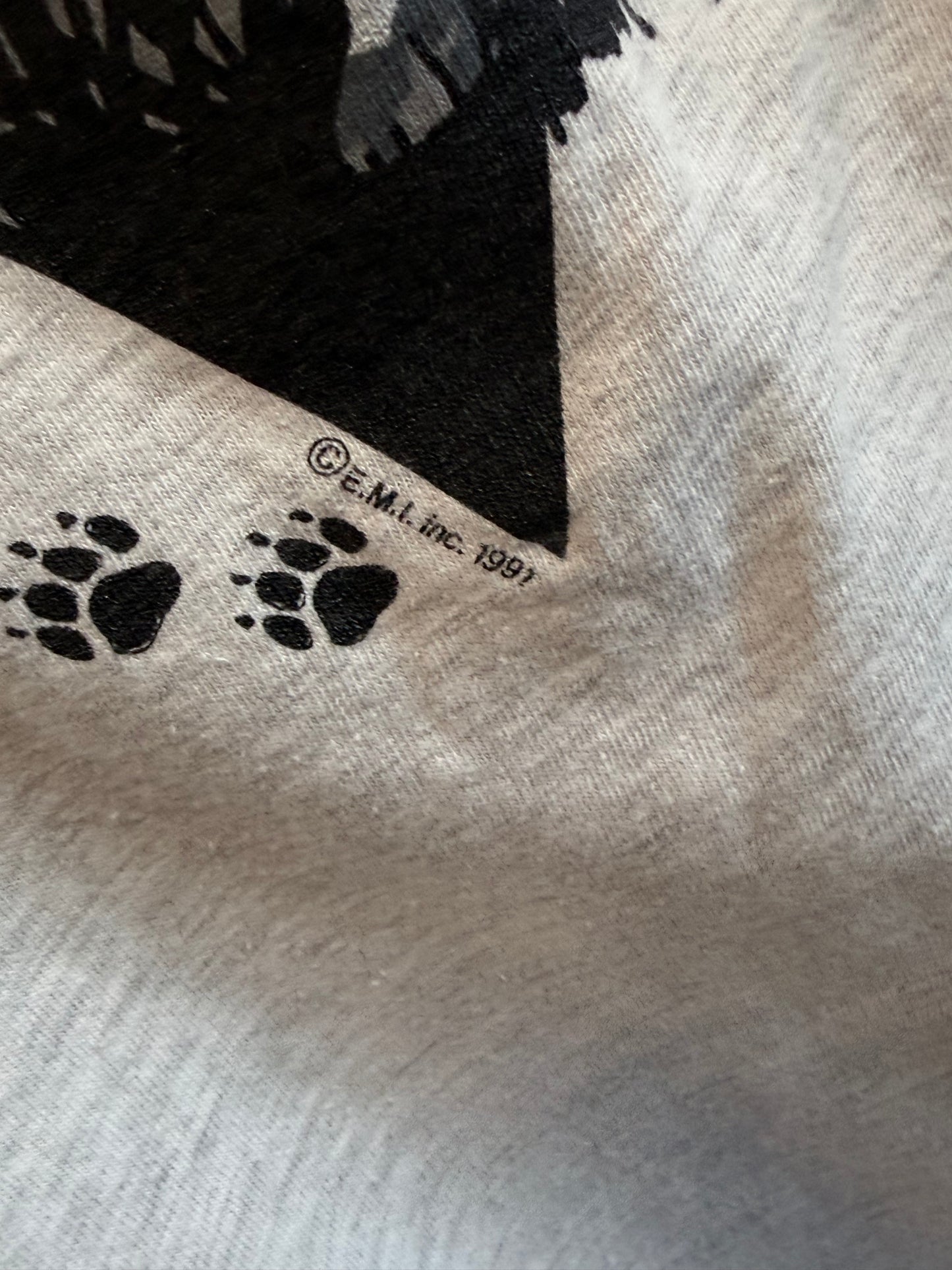 Vintage 90's Wyoming Wolf Pack Nature Graphic Tee Size Medium