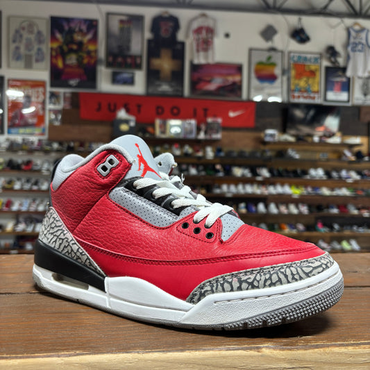 Jordan 3 'Unite' Size 9