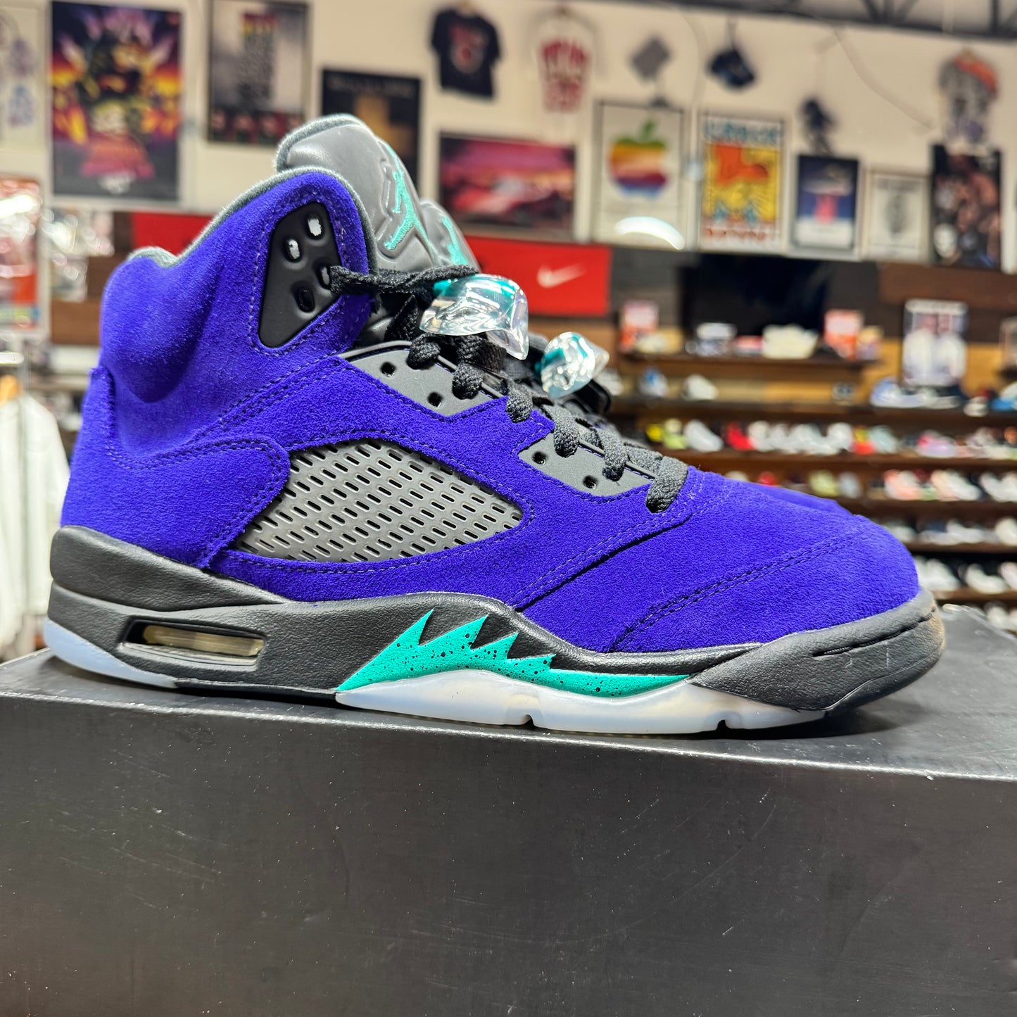 Jordan 5 'Alternate Grape' Size 8.5