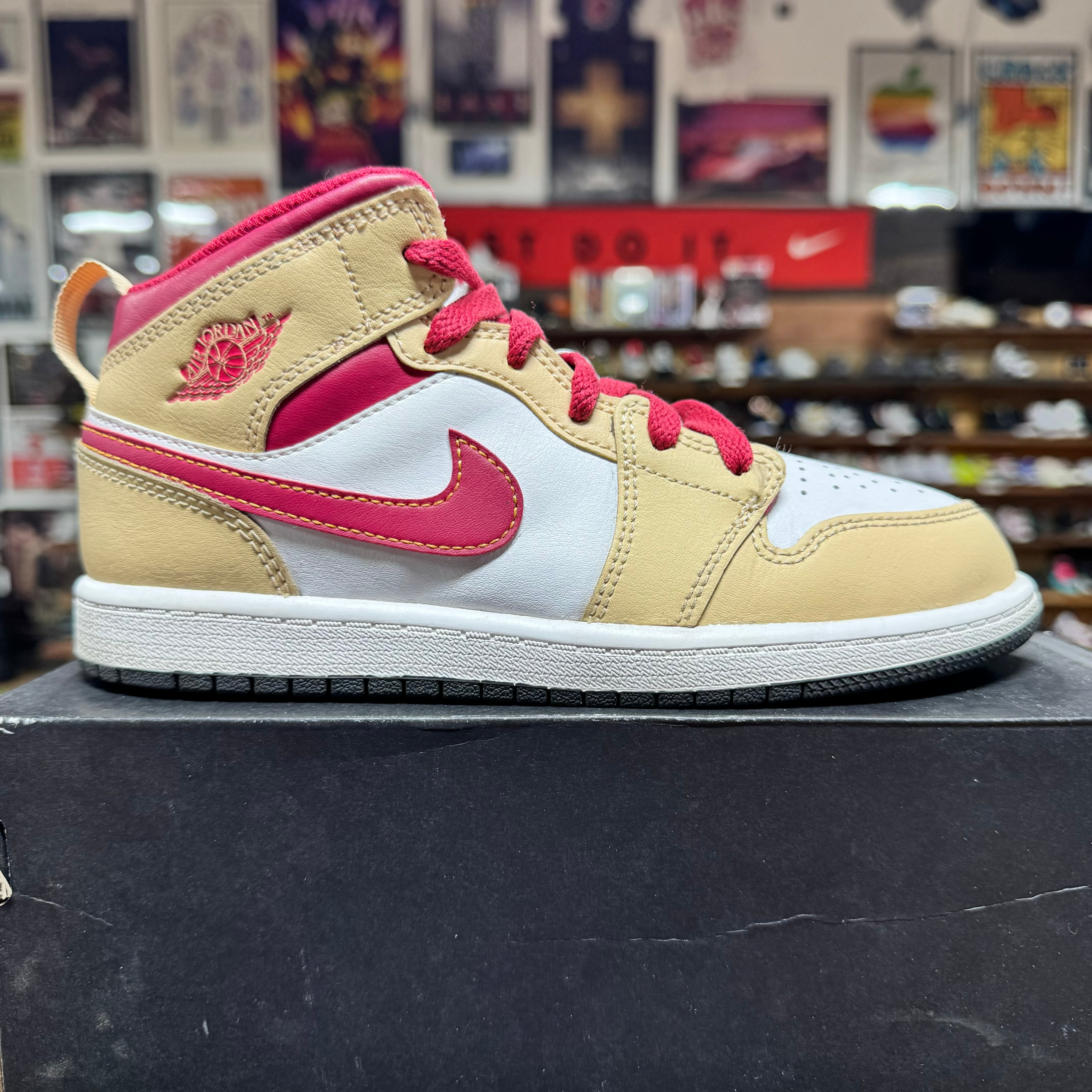 Jordan 1 Mid Light Curry Size 3Y the basement