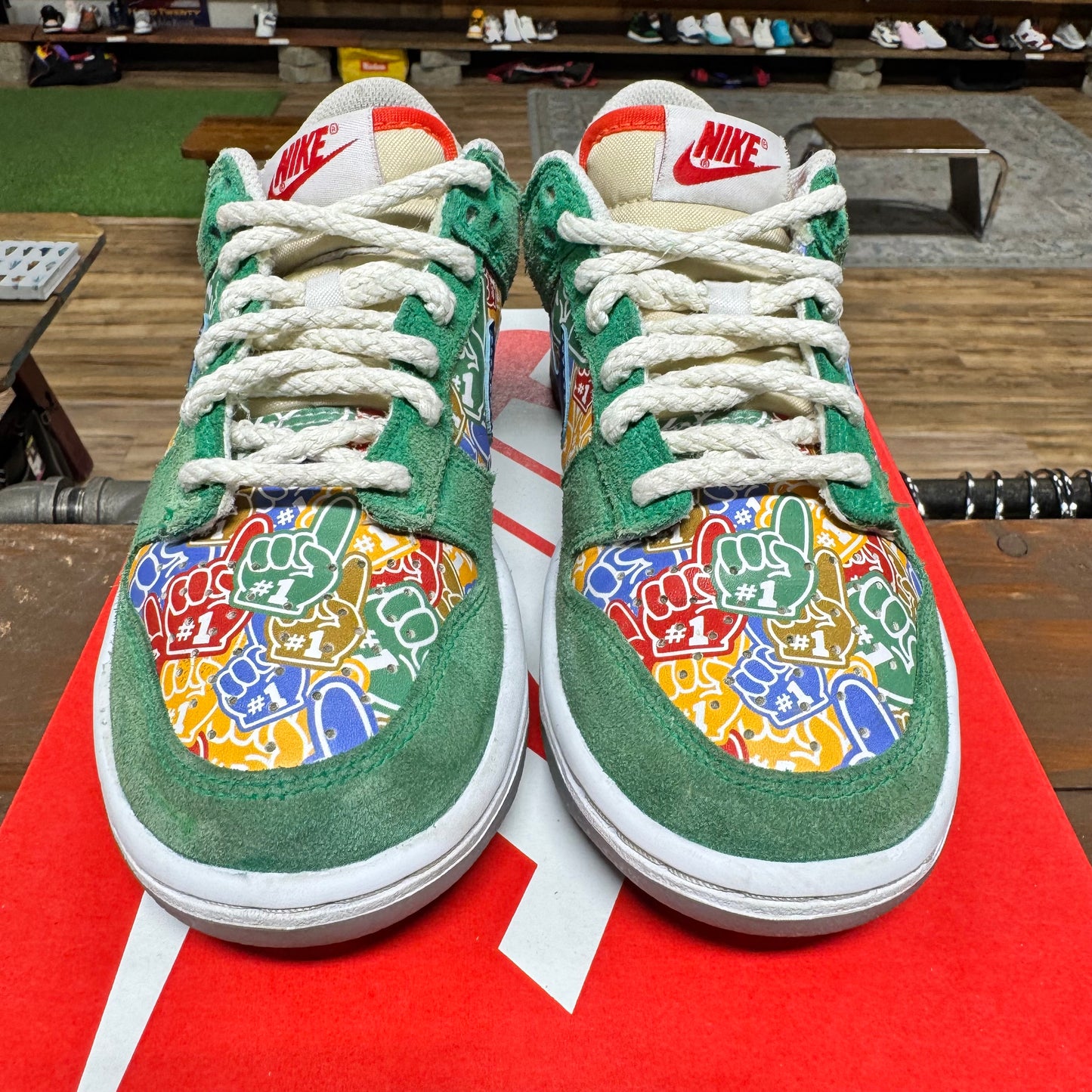 Nike Dunk Low 'Foam Finger' Size 4Y