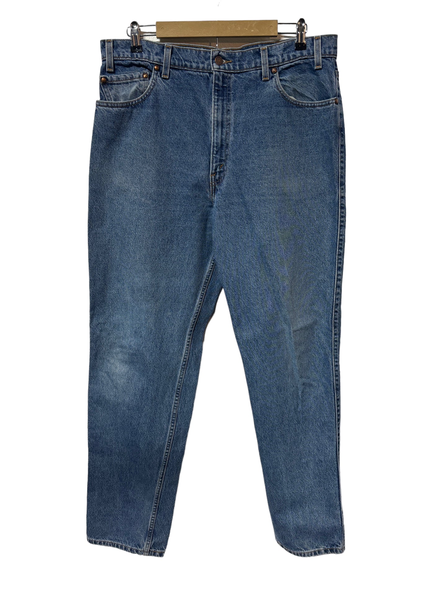 Vintage Levi Relaxed Fit 540 Orange Tab Medium Wash Denim Jeans Size 38x34