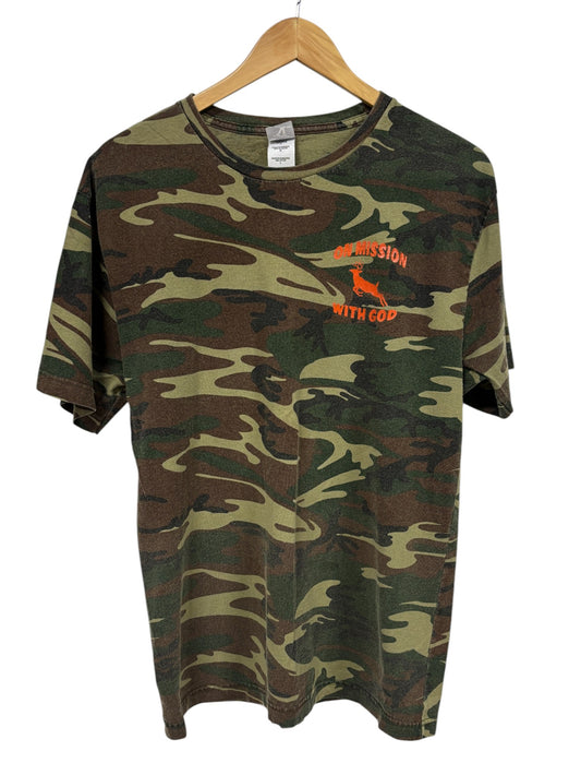 Vintage Camo On a Mission with God Graphic Tee Size Large