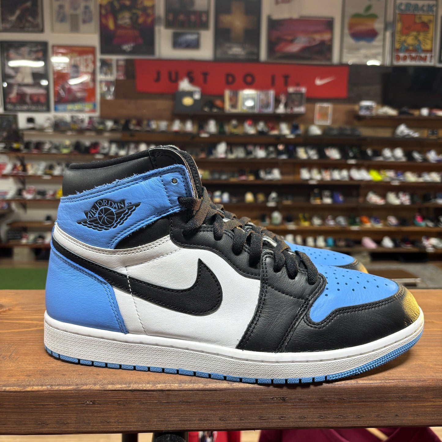 Jordan 1 'UNC Toe' Size 11