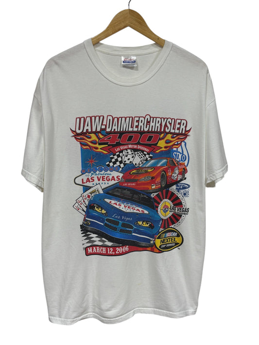 Vintage 00's NASCAR Chrysler Las Vegas Speedway Graphic Tee Size XL