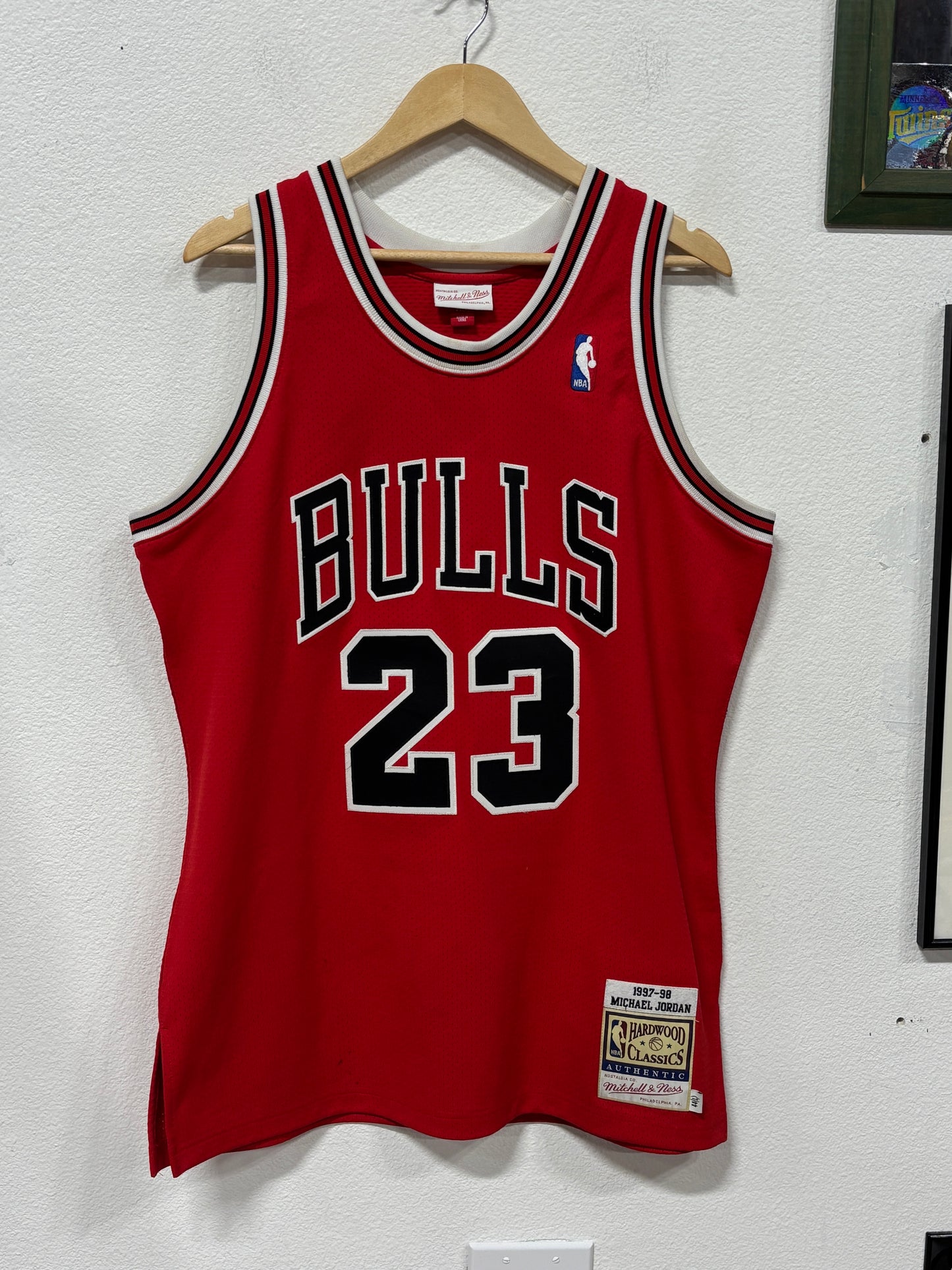 Mitchell & Ness Michael Jordan #23 96-97 Chicago Bulls Jersey Size 44 Large