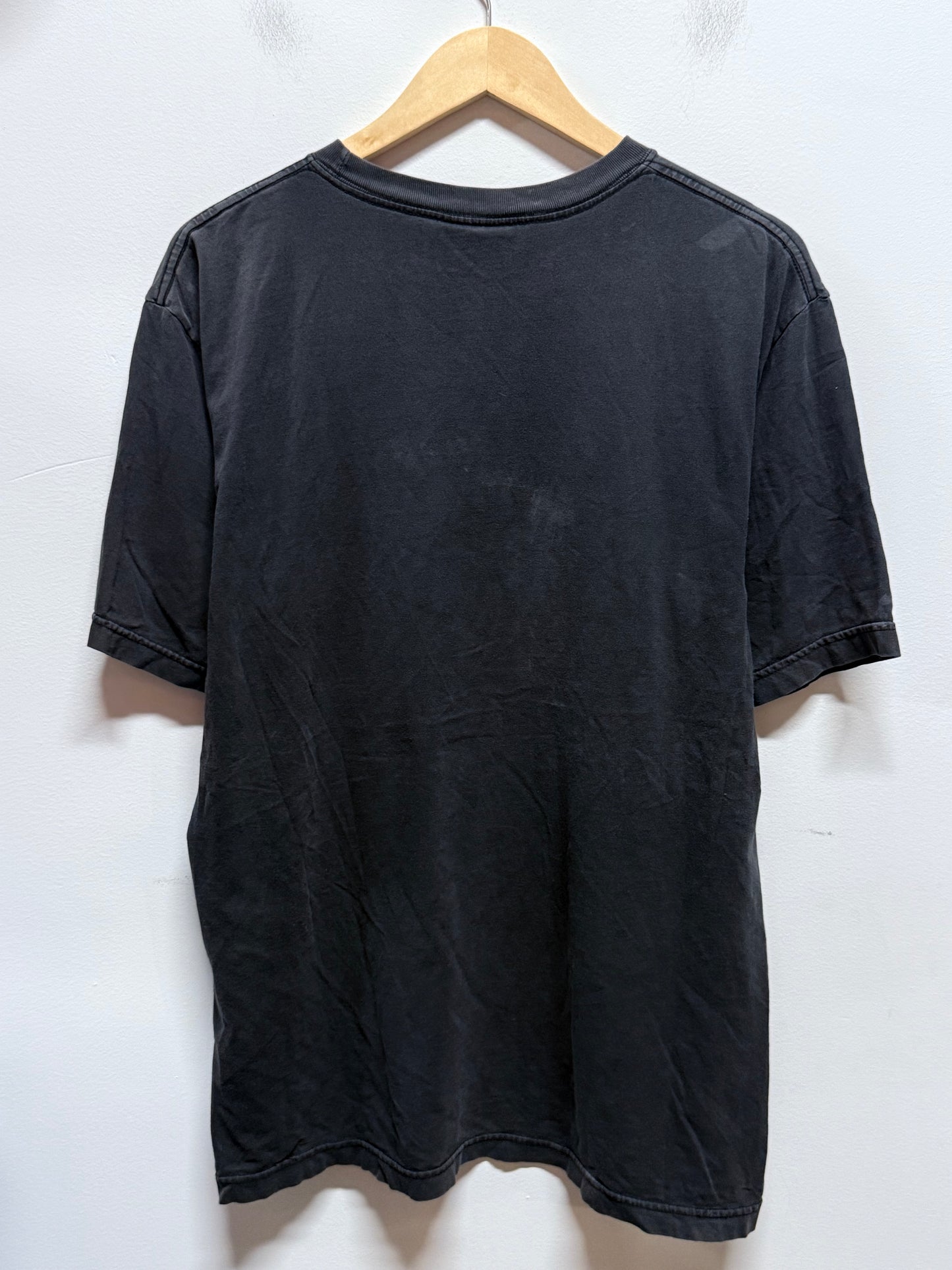 Vintage Y2K South Pole The Place to Be Graphic Tee Size Large