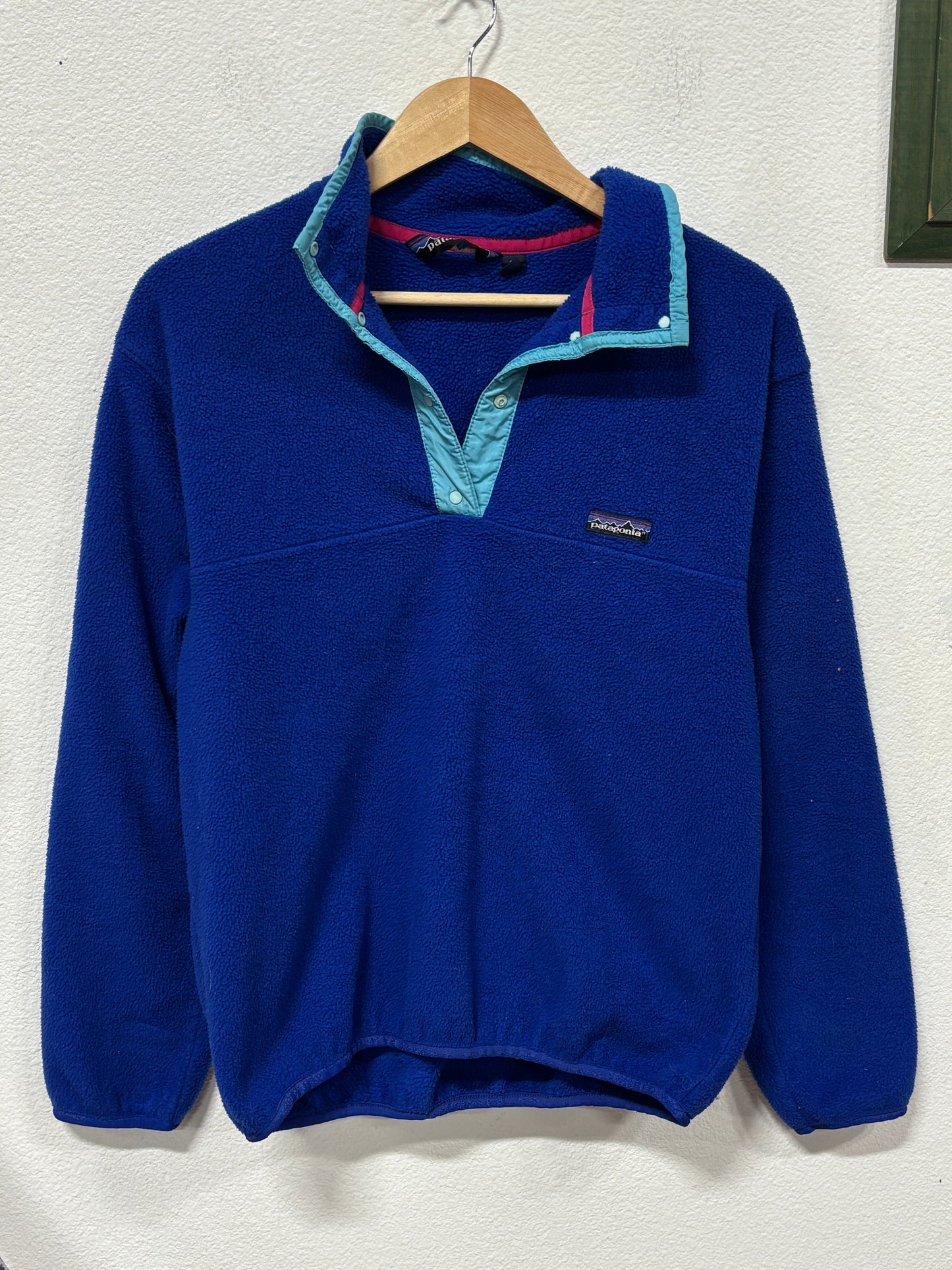 Vintage Women's Patagonia Made in USA Blue Snap T Sweater Size Medium