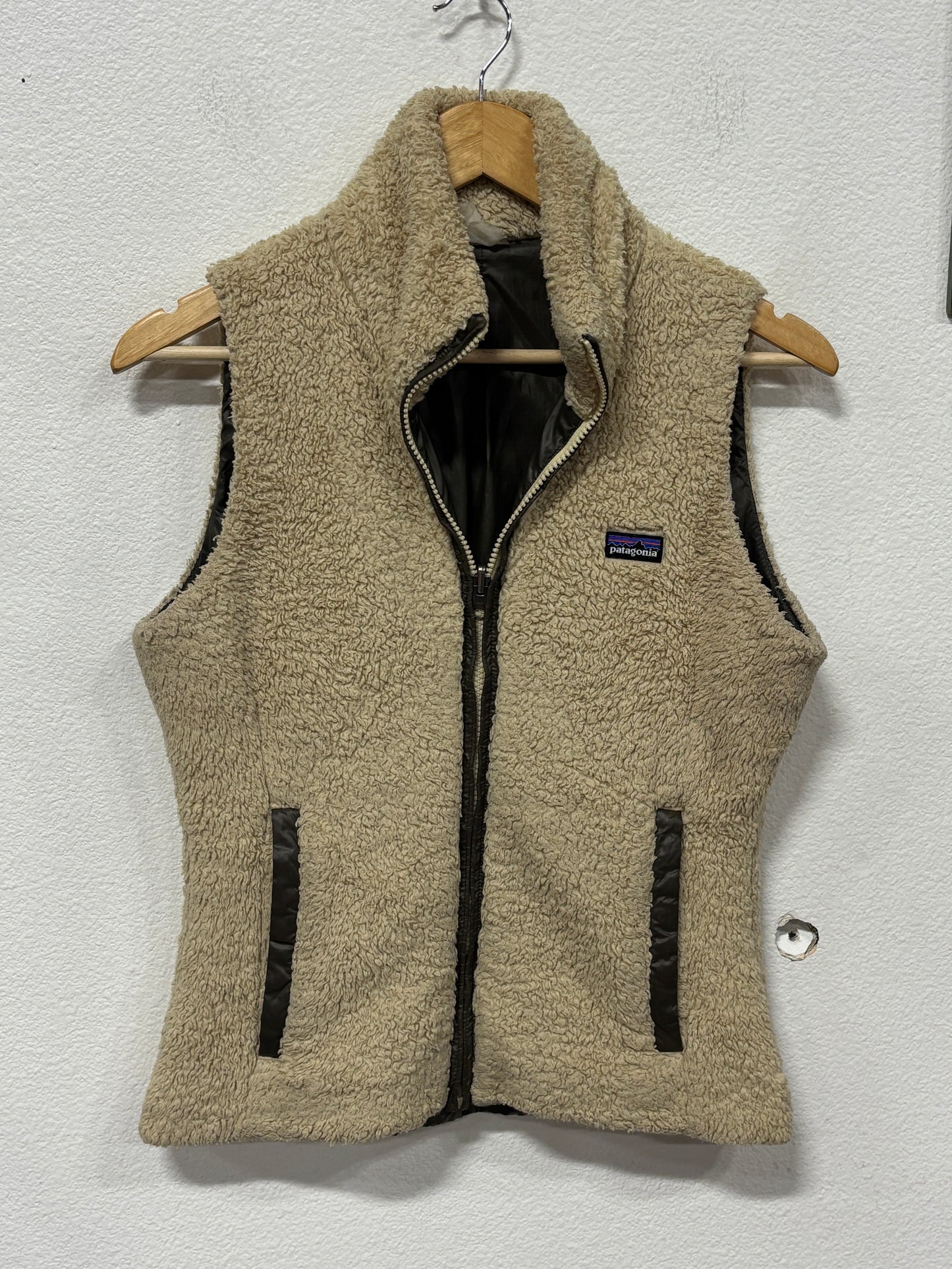 Patagonia Women's Brown Reversible Sherpa Zip Up Vest Size Small