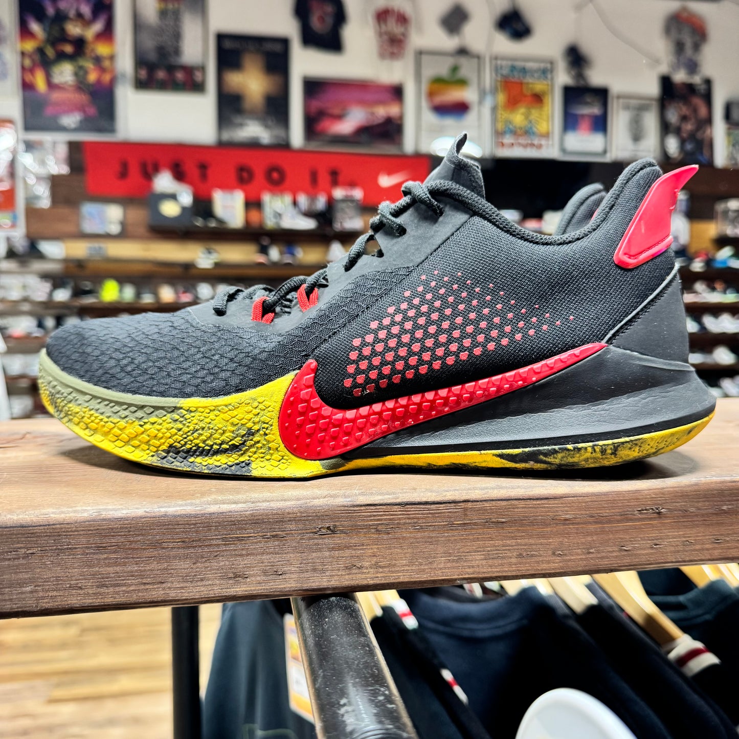 Nike Kobe Mamba Fury 'Alternate Bruce Lee' Size 12