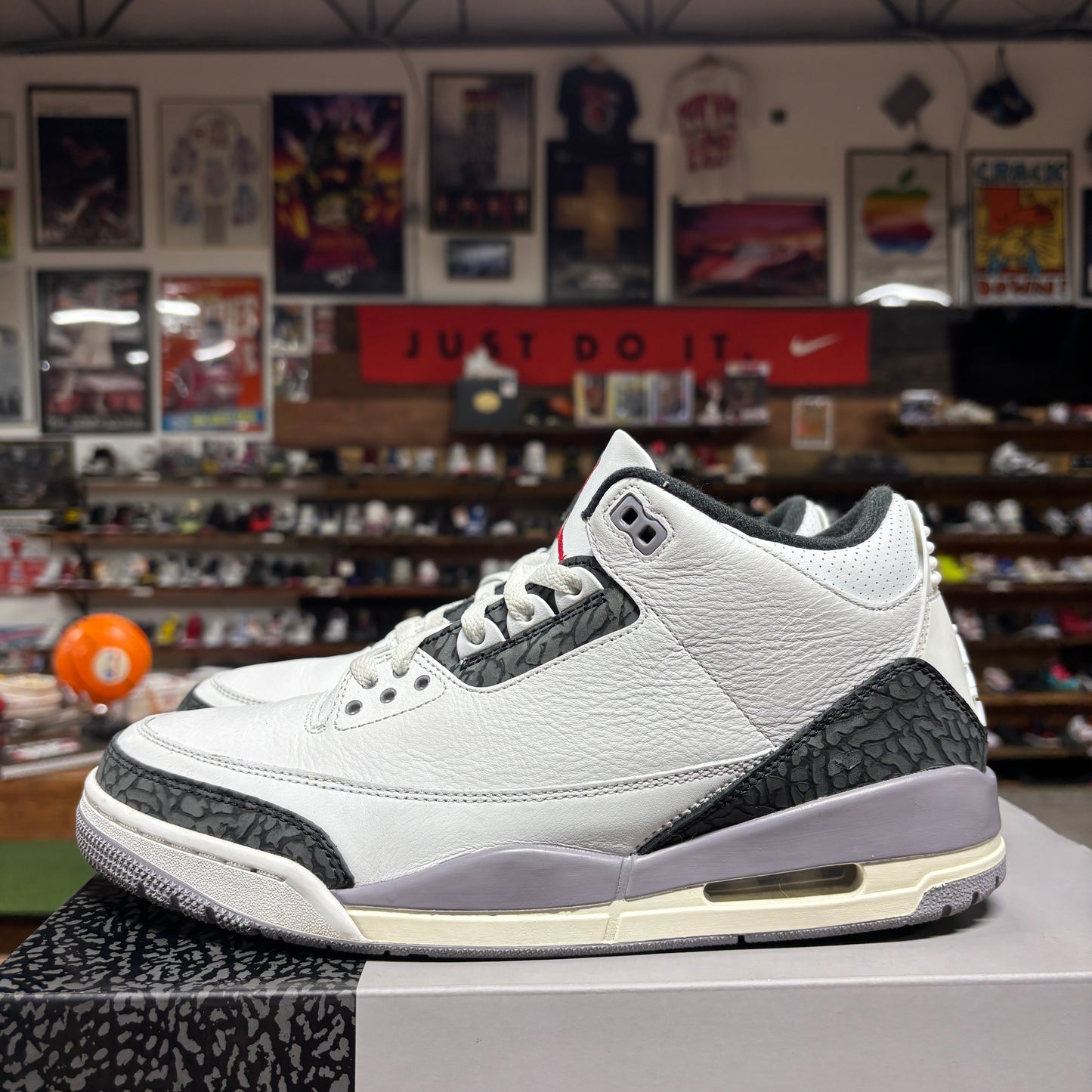 Jordan 3 'Cement Grey' Size 10.5