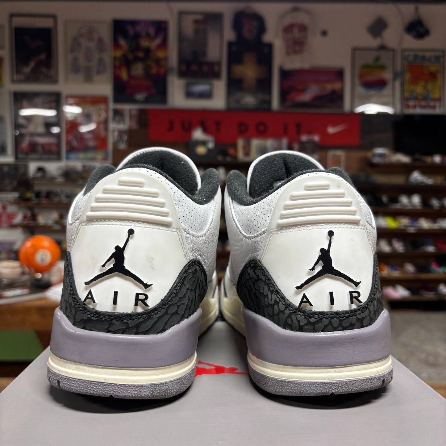 Jordan 3 'Cement Grey' Size 10.5