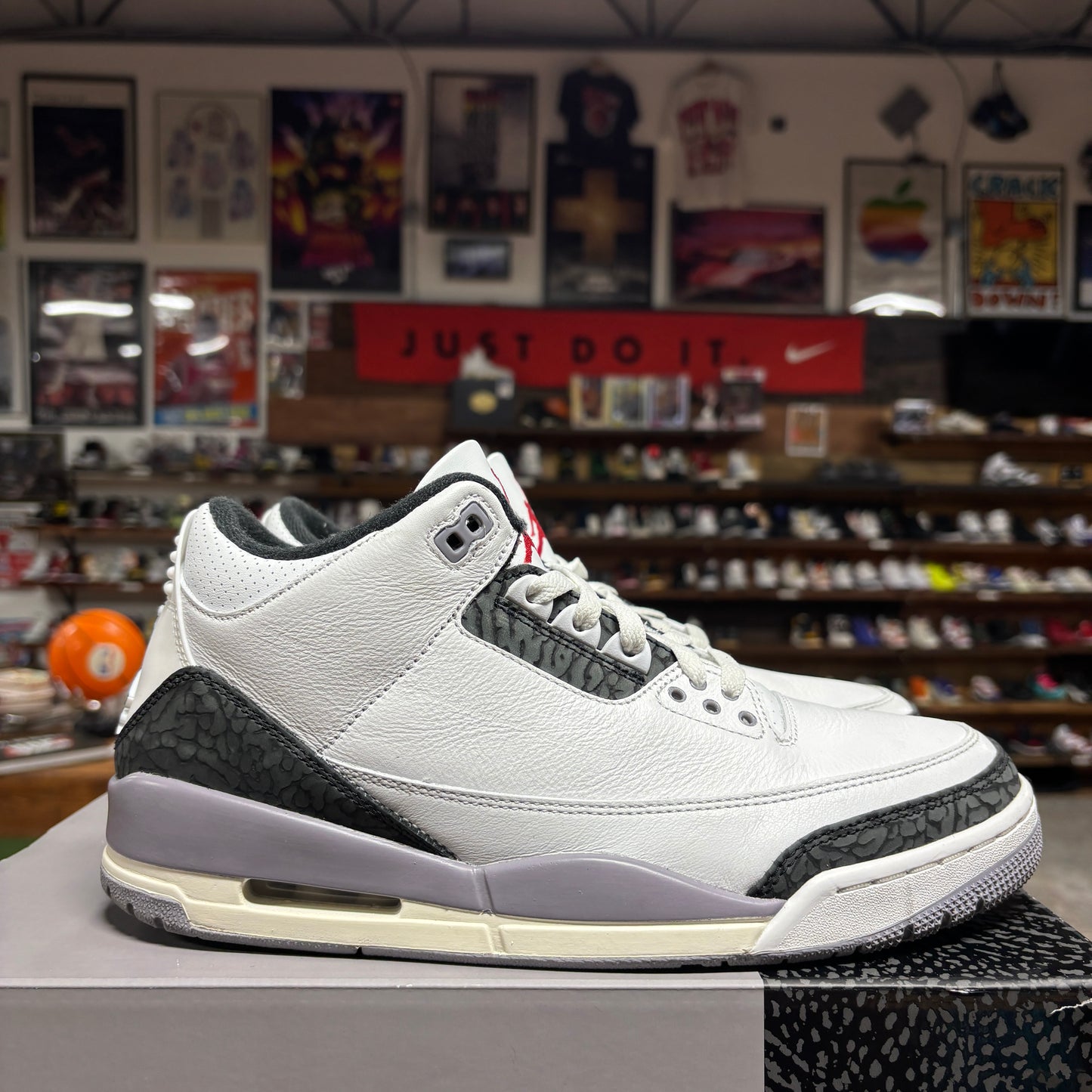 Jordan 3 'Cement Grey' Size 10.5