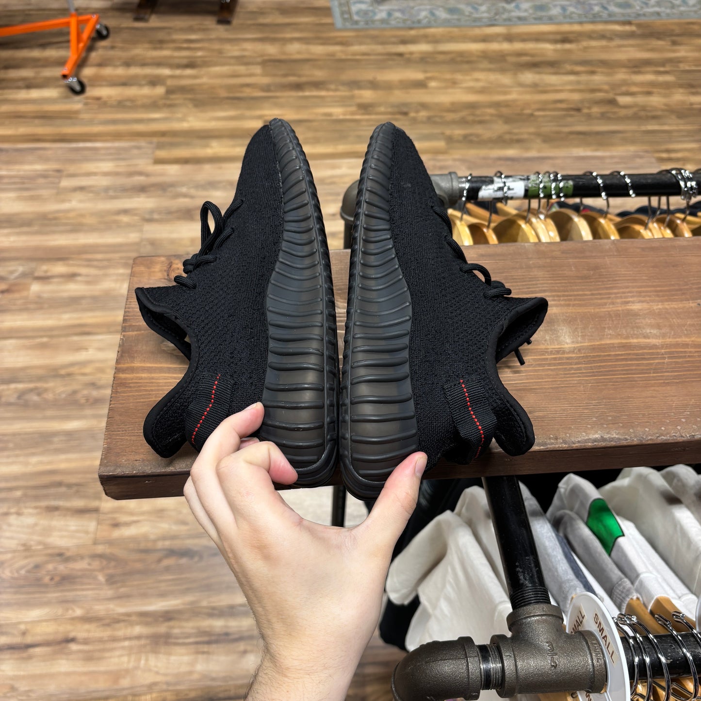 Yeezy 350 v2 'Bred' Size 11