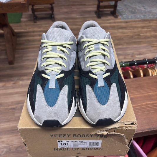 Yeezy 700 'Wave Runner' Size 10.5