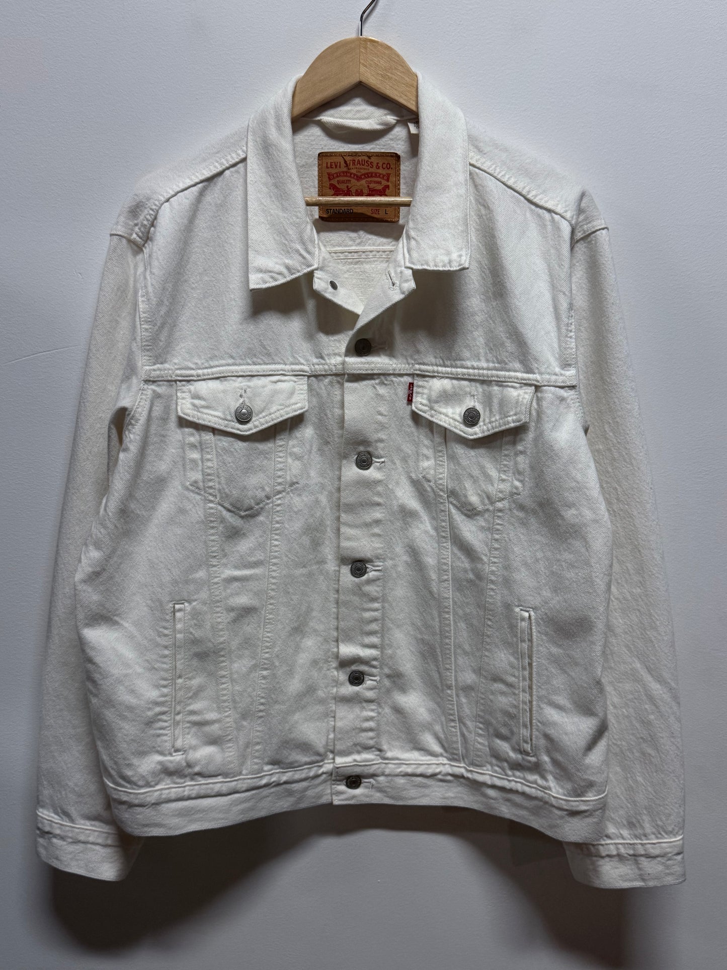 Levi's White Denim Trucker Jacket Size Large