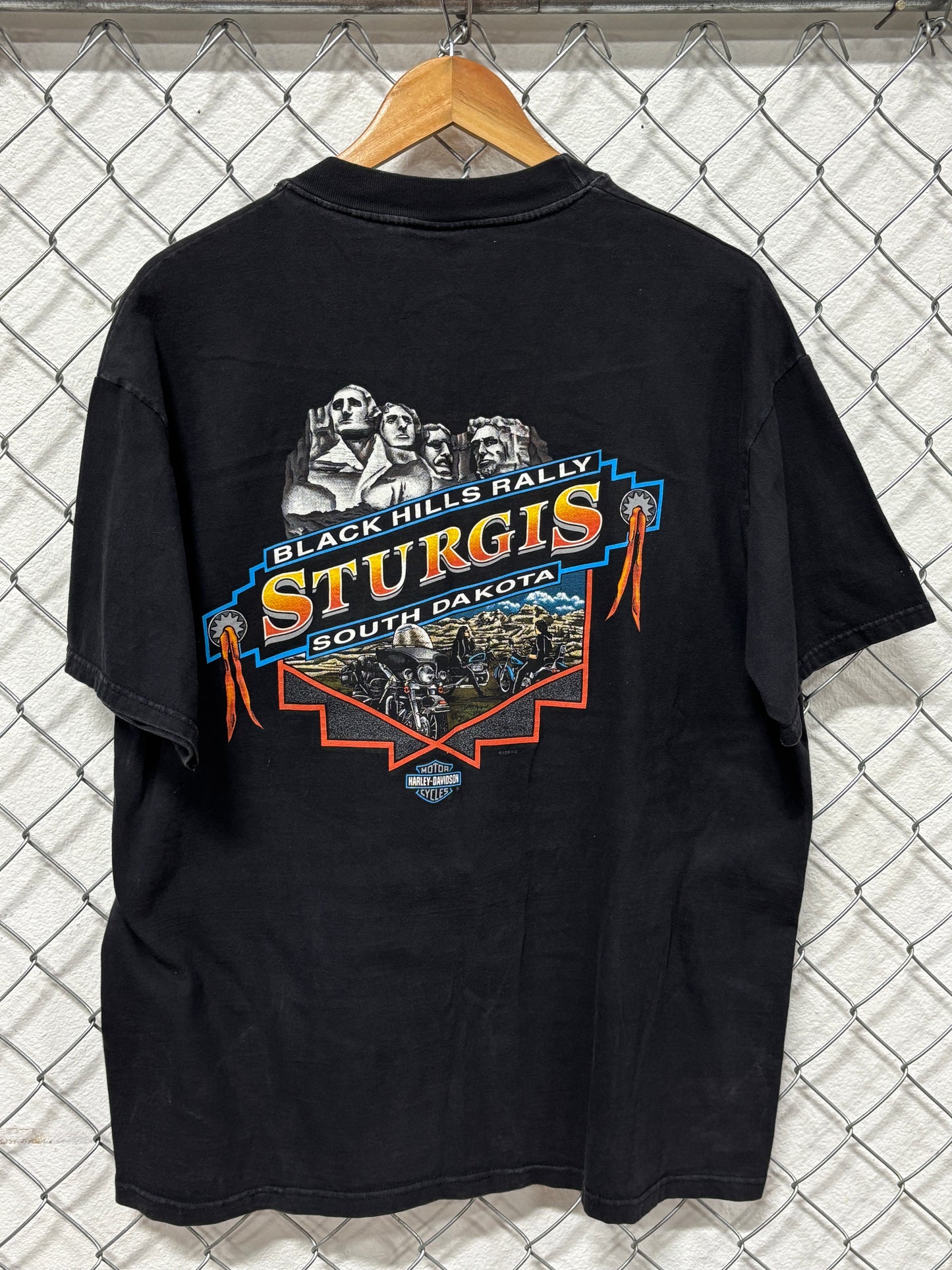 Vintage 1998 Harley Davidson Black Hills Rally Sturgis Tee Size XL
