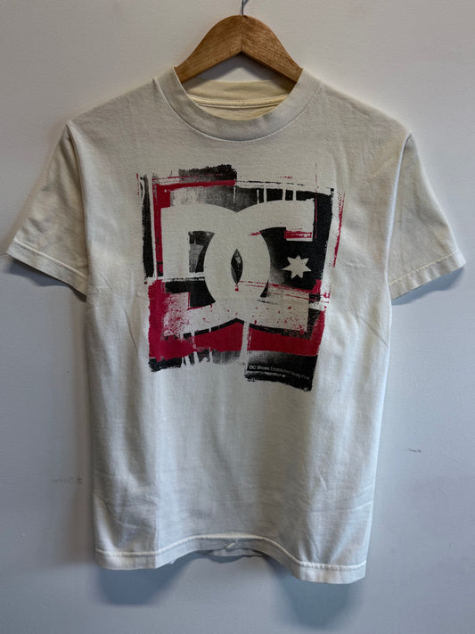 Vintage Y2K DC Shoes Classic Logo Graphic Tee Size Small