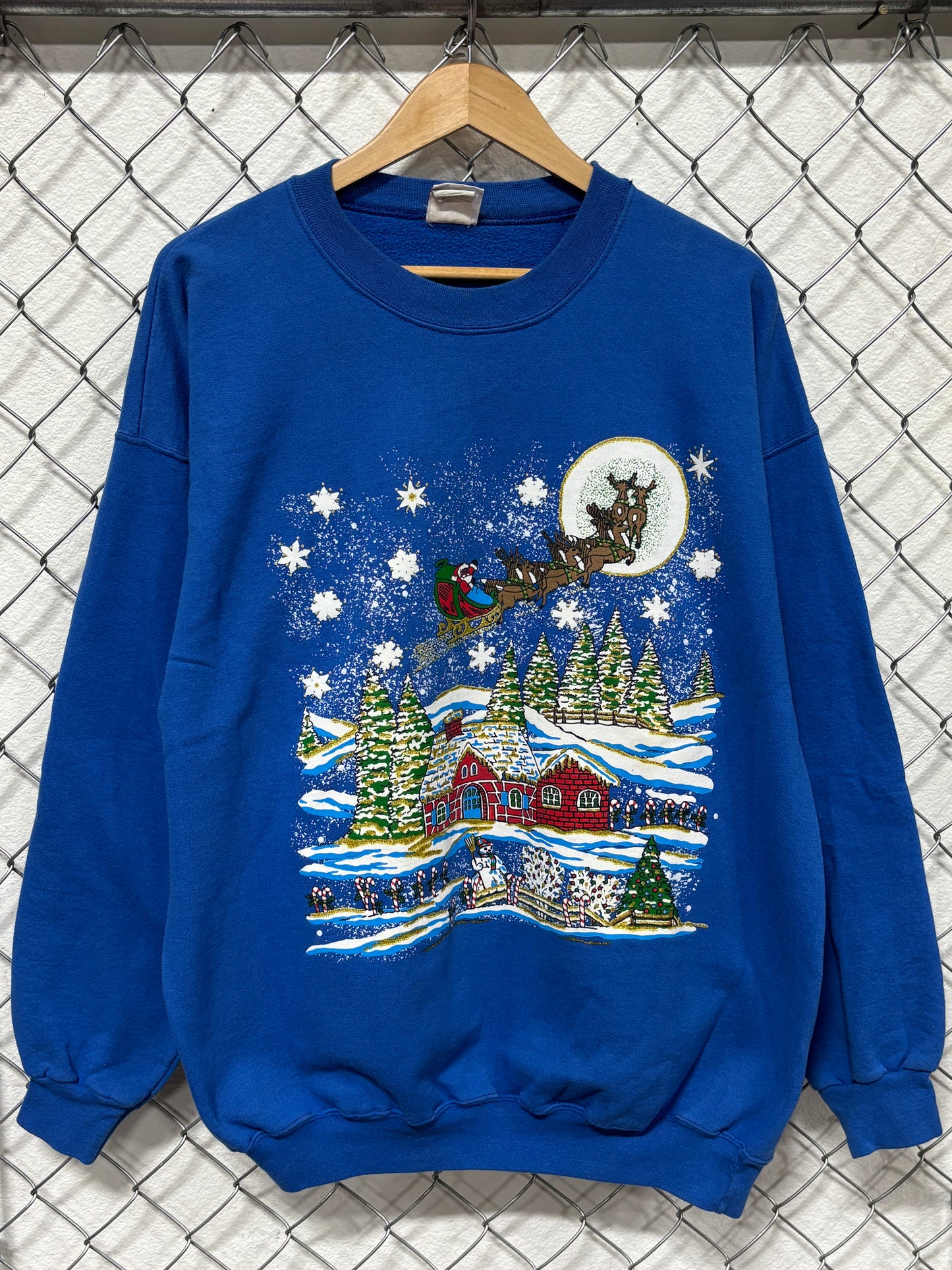 Vintage 90's Christmas Santa Delivering Cartoon Sweater Size XL