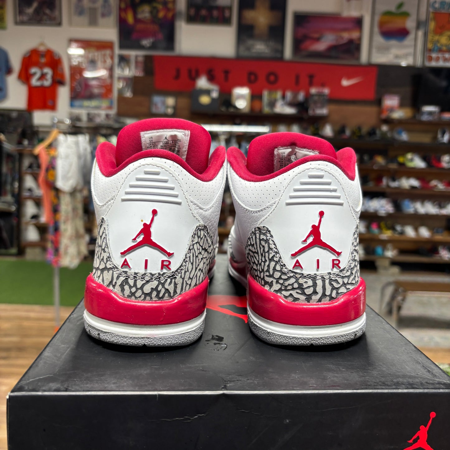 Jordan 3 'Cardinal' Size 5Y