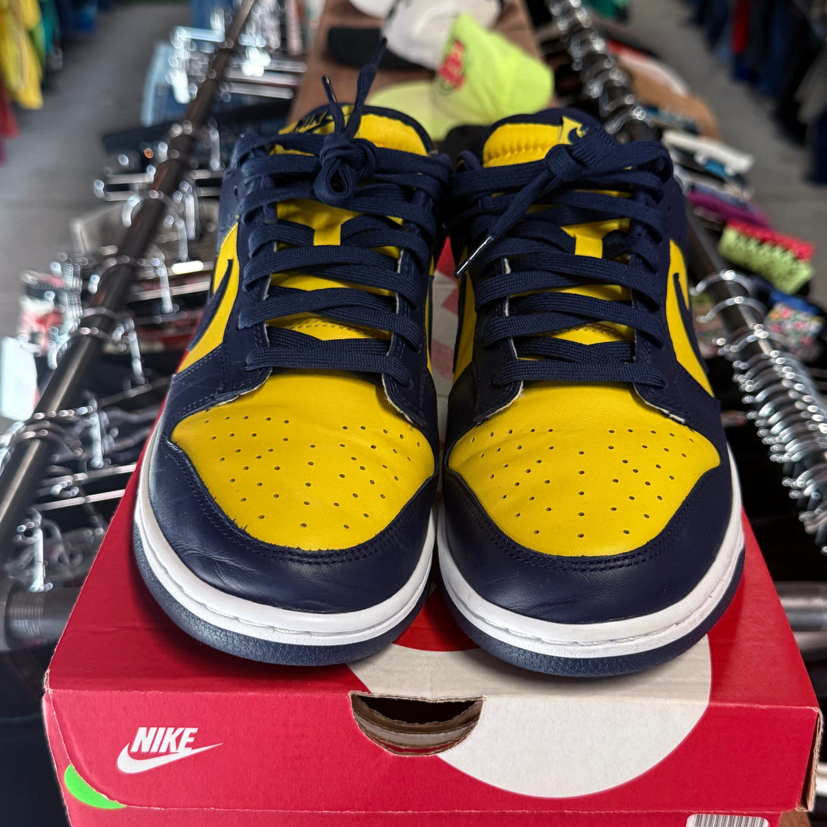 Nike Dunk Low 'Michigan' Size 10