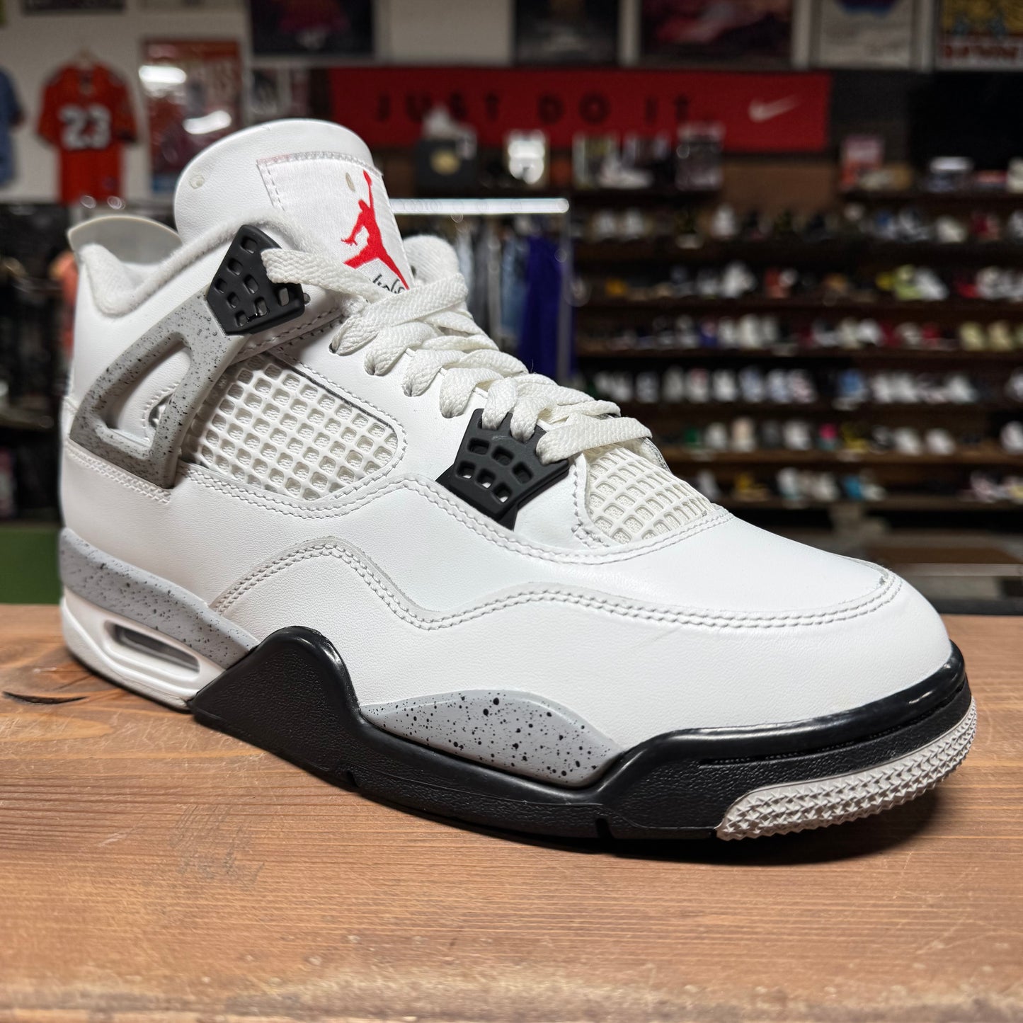 Jordan 4 'White Cement' Size 8
