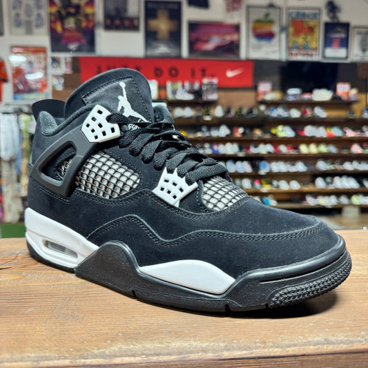 Jordan 4 'White Thunder' Size 8